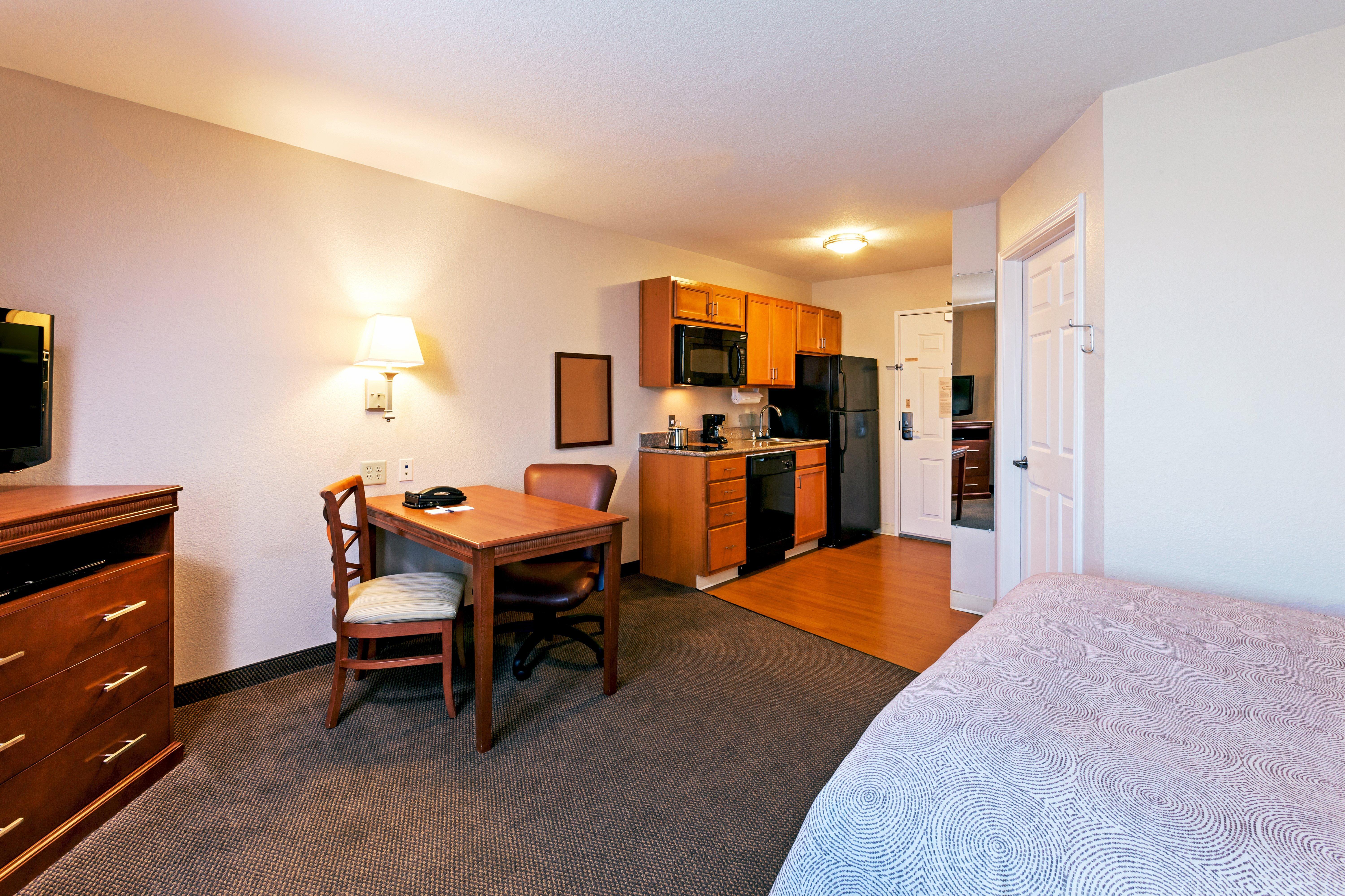 Candlewood By Ihg Hotel 3*